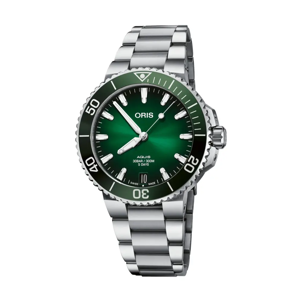 Aquis Date Calibre 400 41.5Mm - Green On Bracelet 1