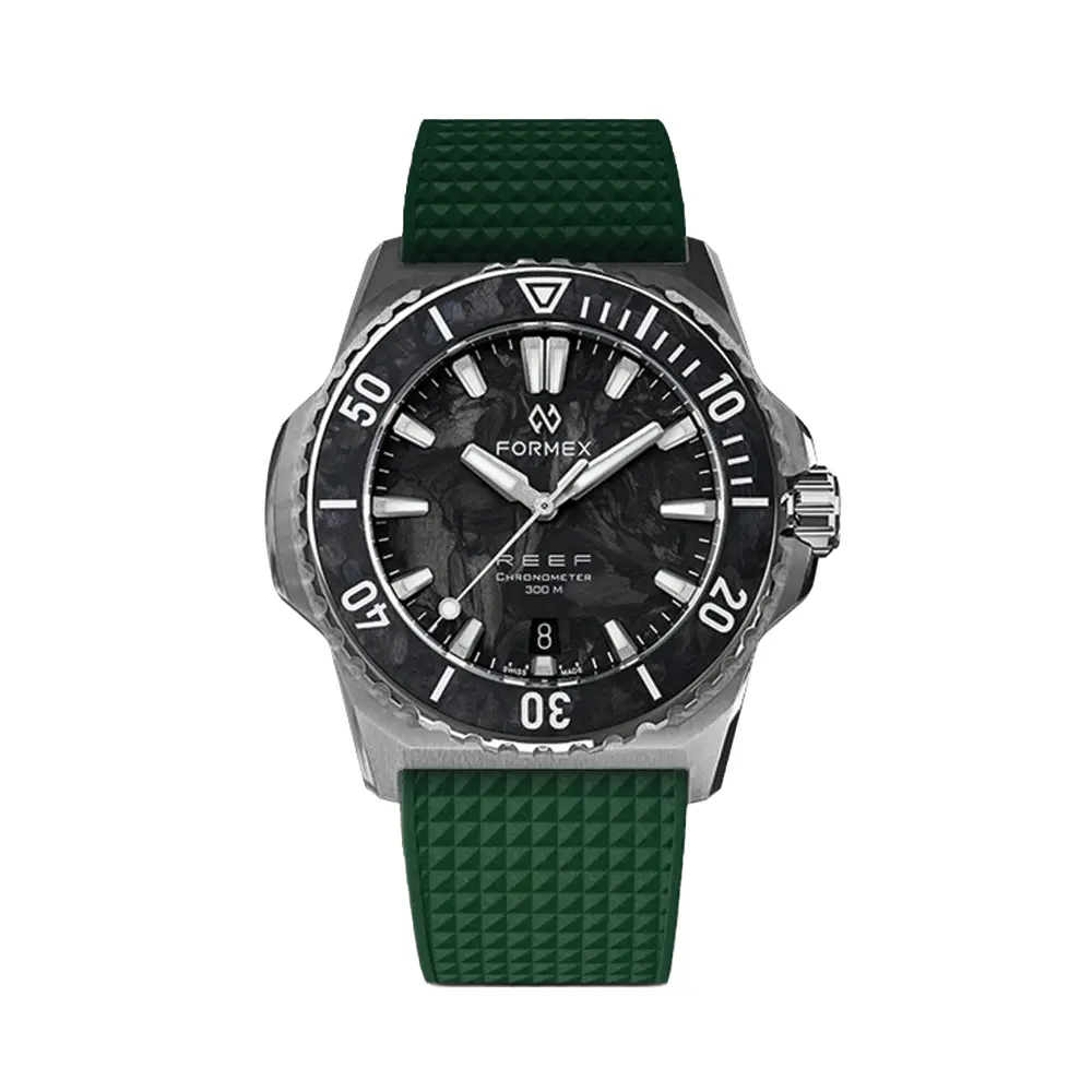 Reef Automatic Cosc 300M Forged Carbon 39.5Mm - Black On Bracelet 12