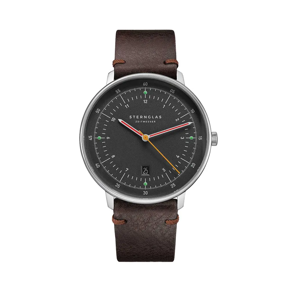 Hamburg Quartz 42Mm - Graphite On Leather Strap 1