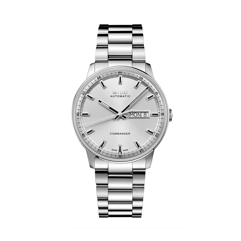 Commander Datoday 40Mm - Silver On Bracelet 1