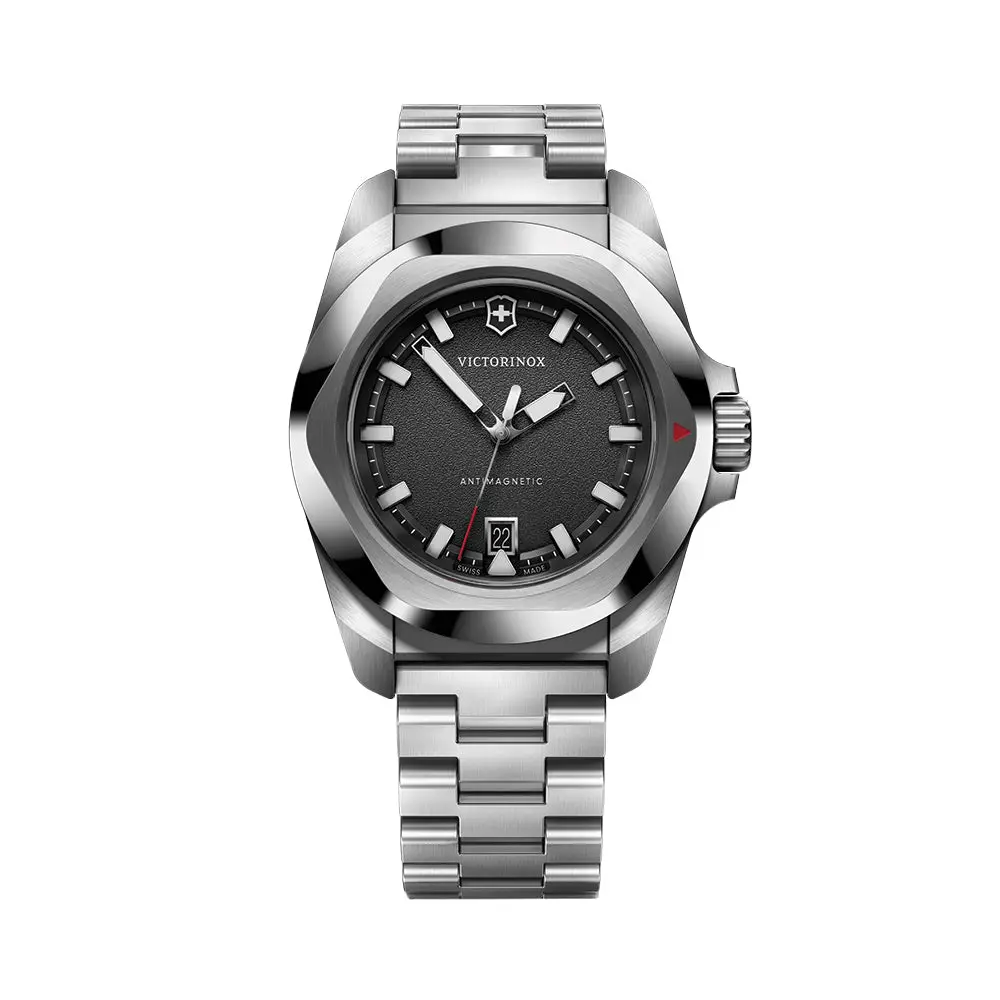 I.N.O.X. 41Mm - Black On Bracelet 1