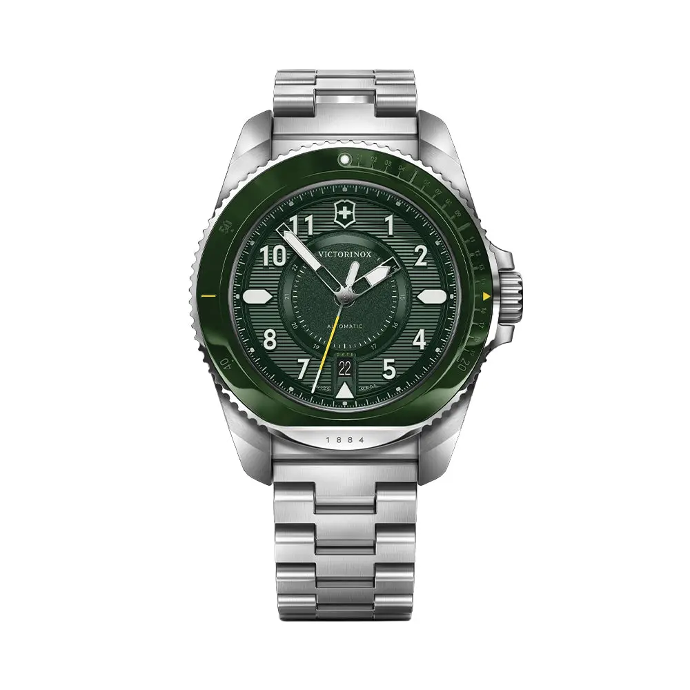 Journey 1884 43Mm - Green On Bracelet 1
