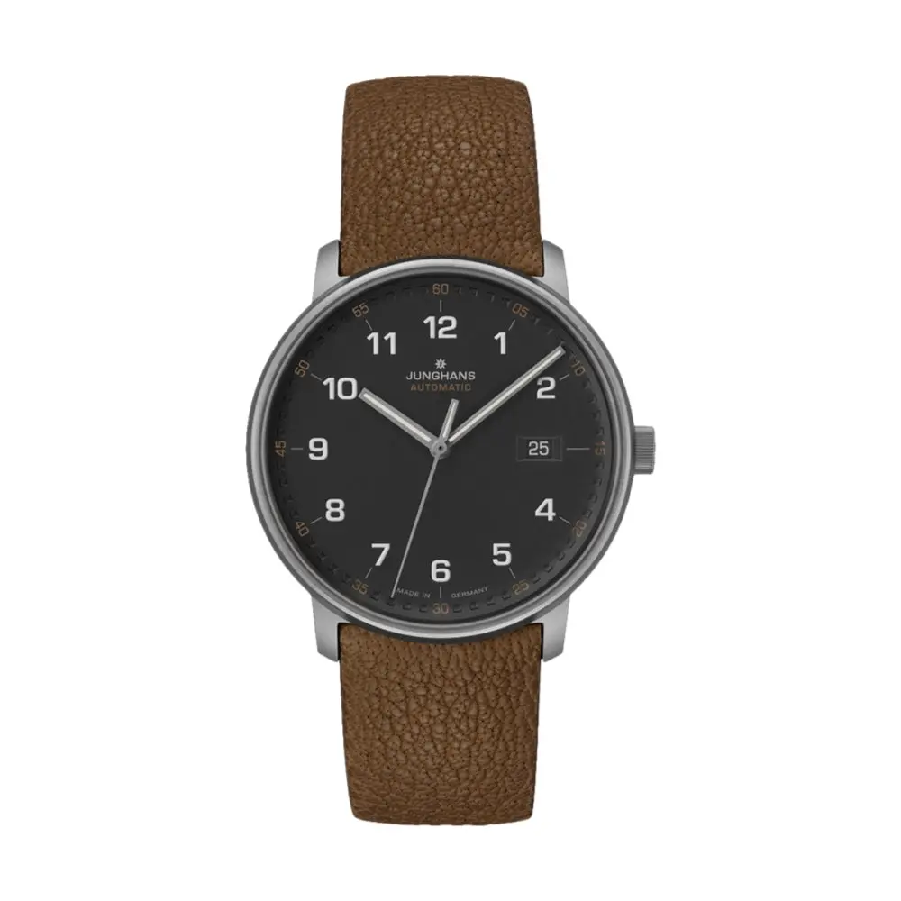 Form A Titan 40Mm - Black On Leather Strap 1