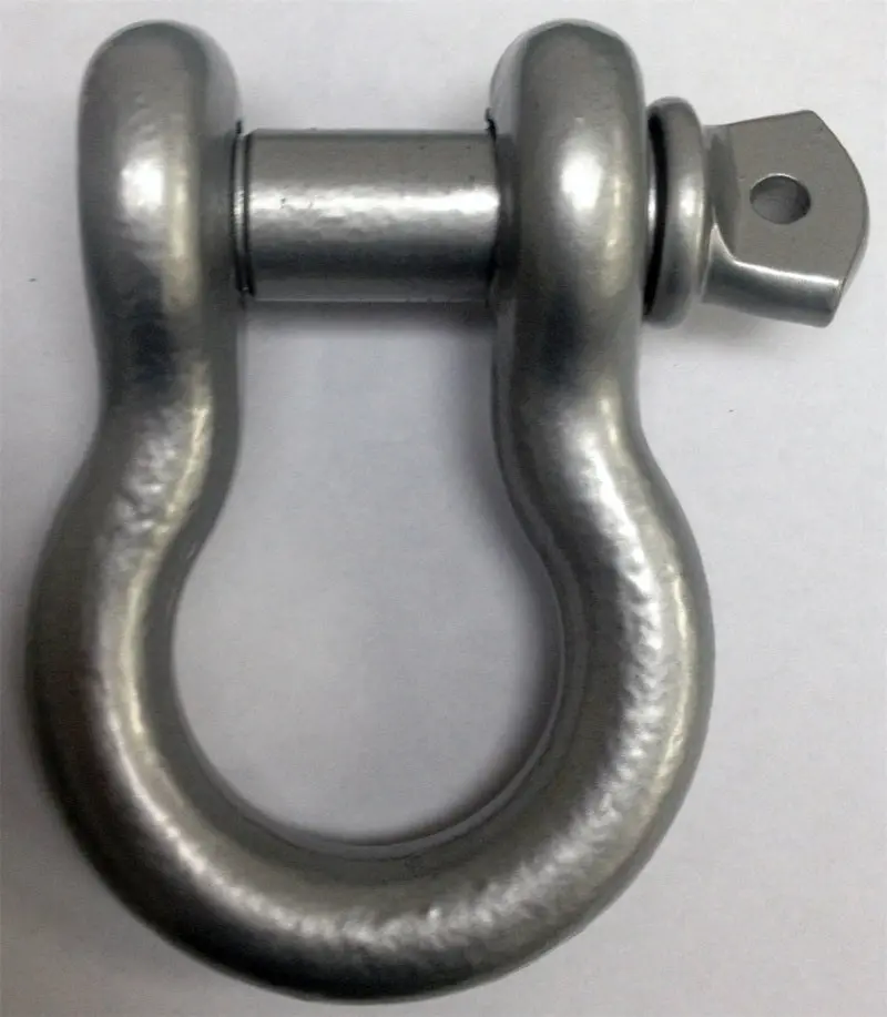 Iron Cross 3/4-Inch D-Ring Shackle – Silver Powder-Coated Recovery Hardware 1