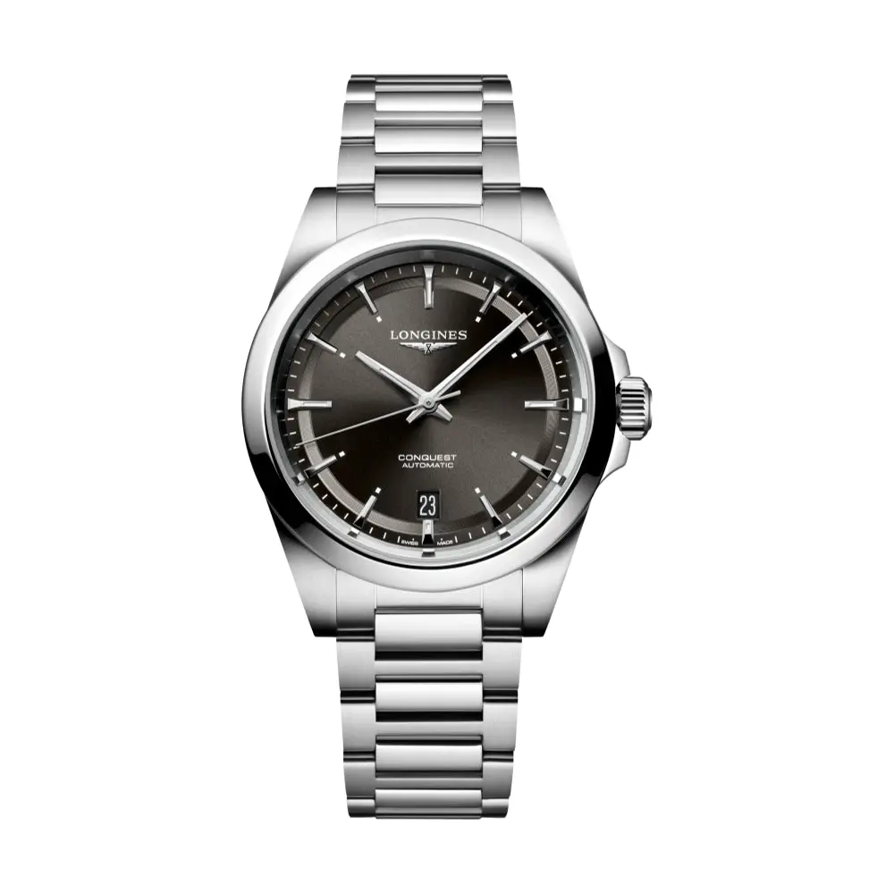 Conquest 38Mm - Black On Bracelet 1