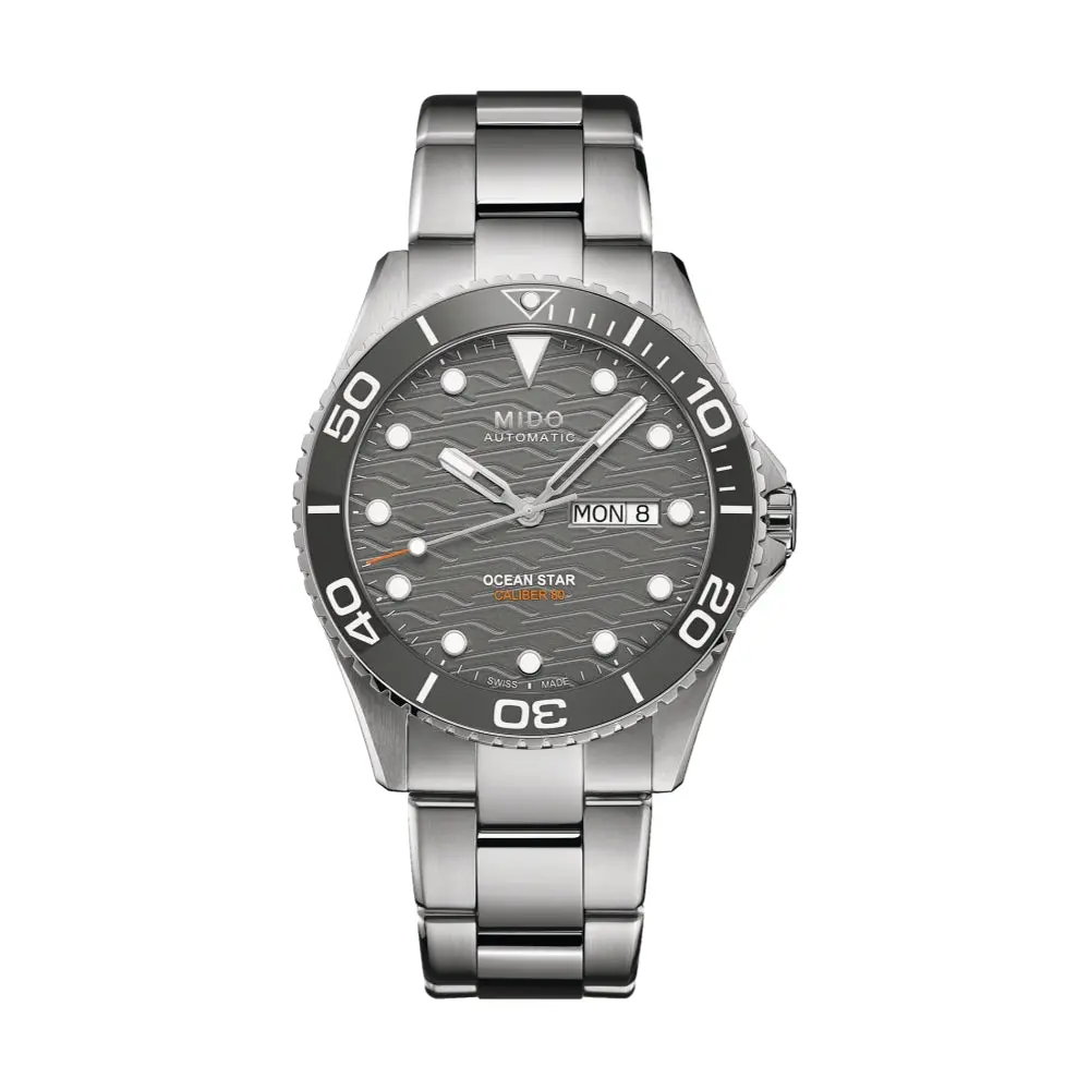 Ocean Star 200C 42.5Mm - Grey On Bracelet 1
