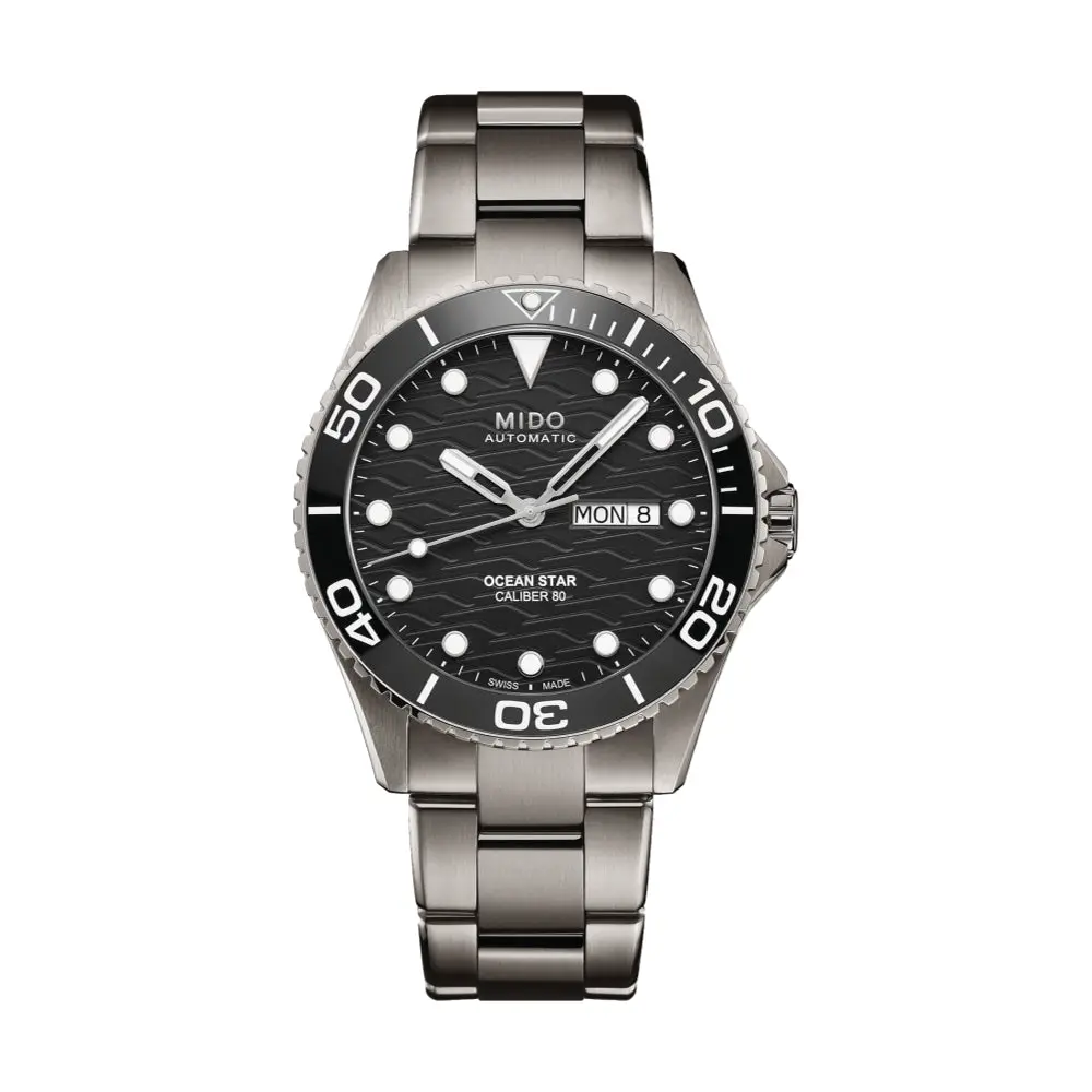 Ocean Star 200C Titanium 42.5Mm - Black On Bracelet 1