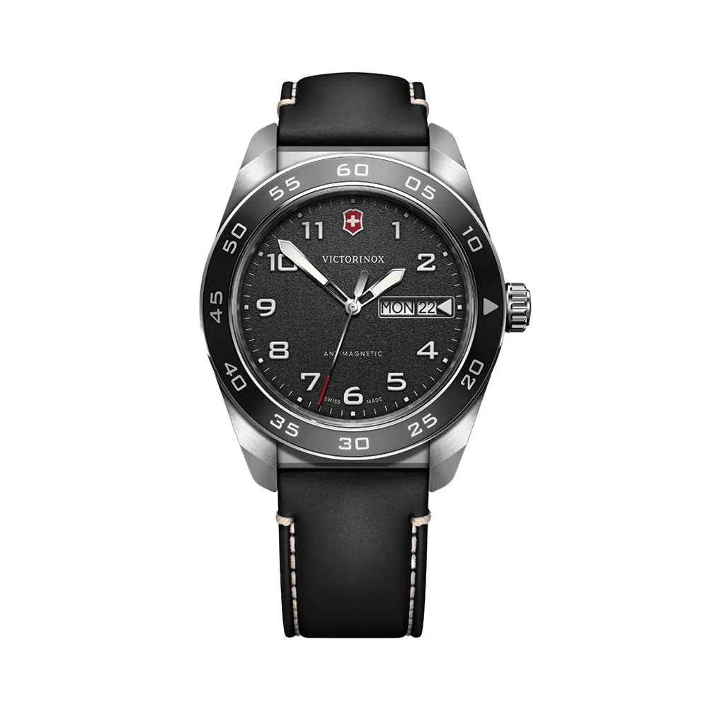 Swiss Army Quartz 42Mm - Black On Black Leather Strap 1