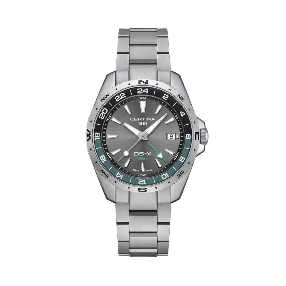 Ds-X “New Ds Concept Extreme Shock Resistance” Gmt Quartz 41Mm - Grey W/ Green Bezel On Bracelet 1