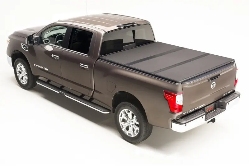 Extang Solidfold 2.0 Truck Bed Cover For 2022 Nissan Frontier (5-Foot Bed) 1