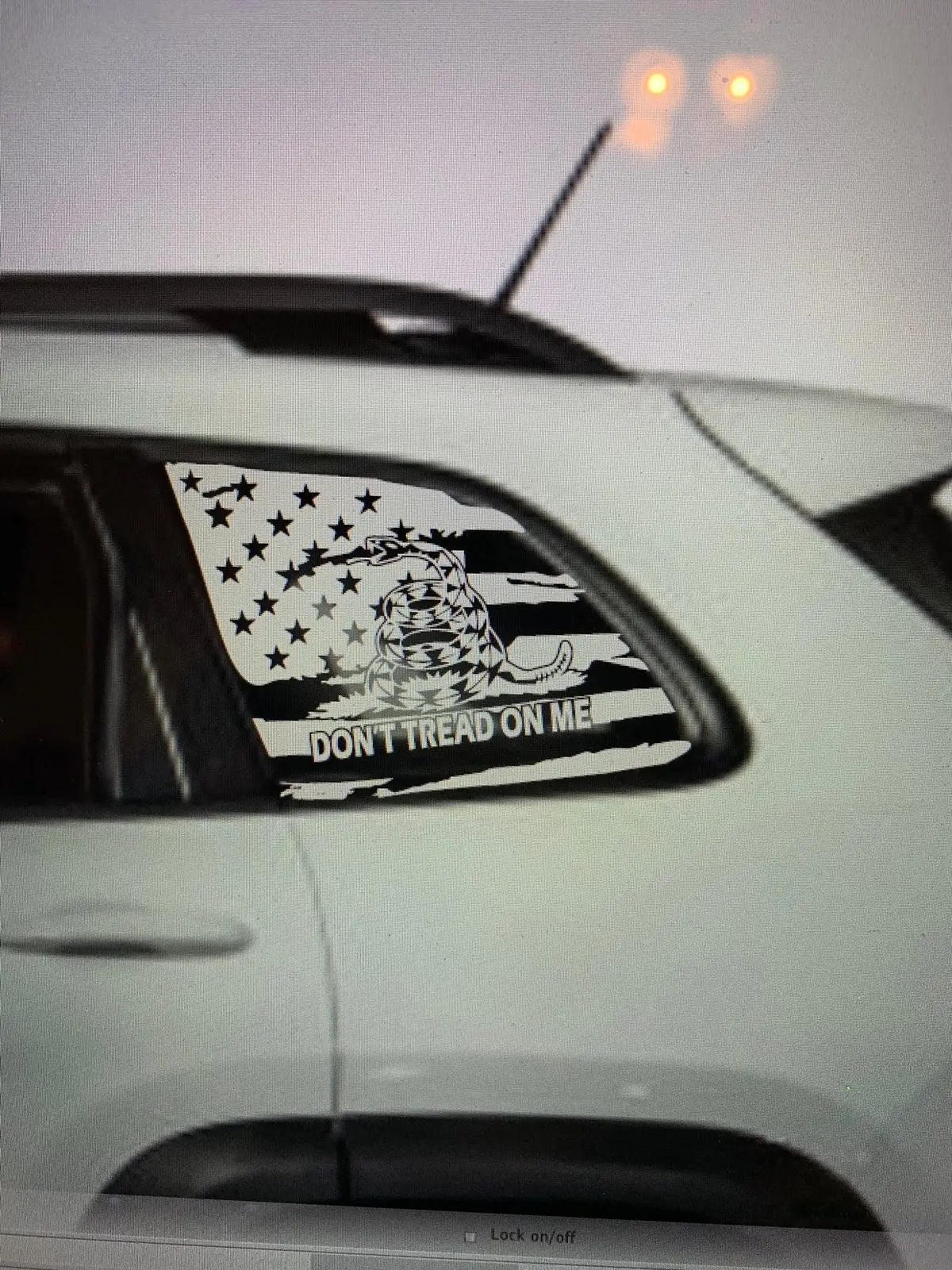 Jeep Cherokee Gadsden Flag 1