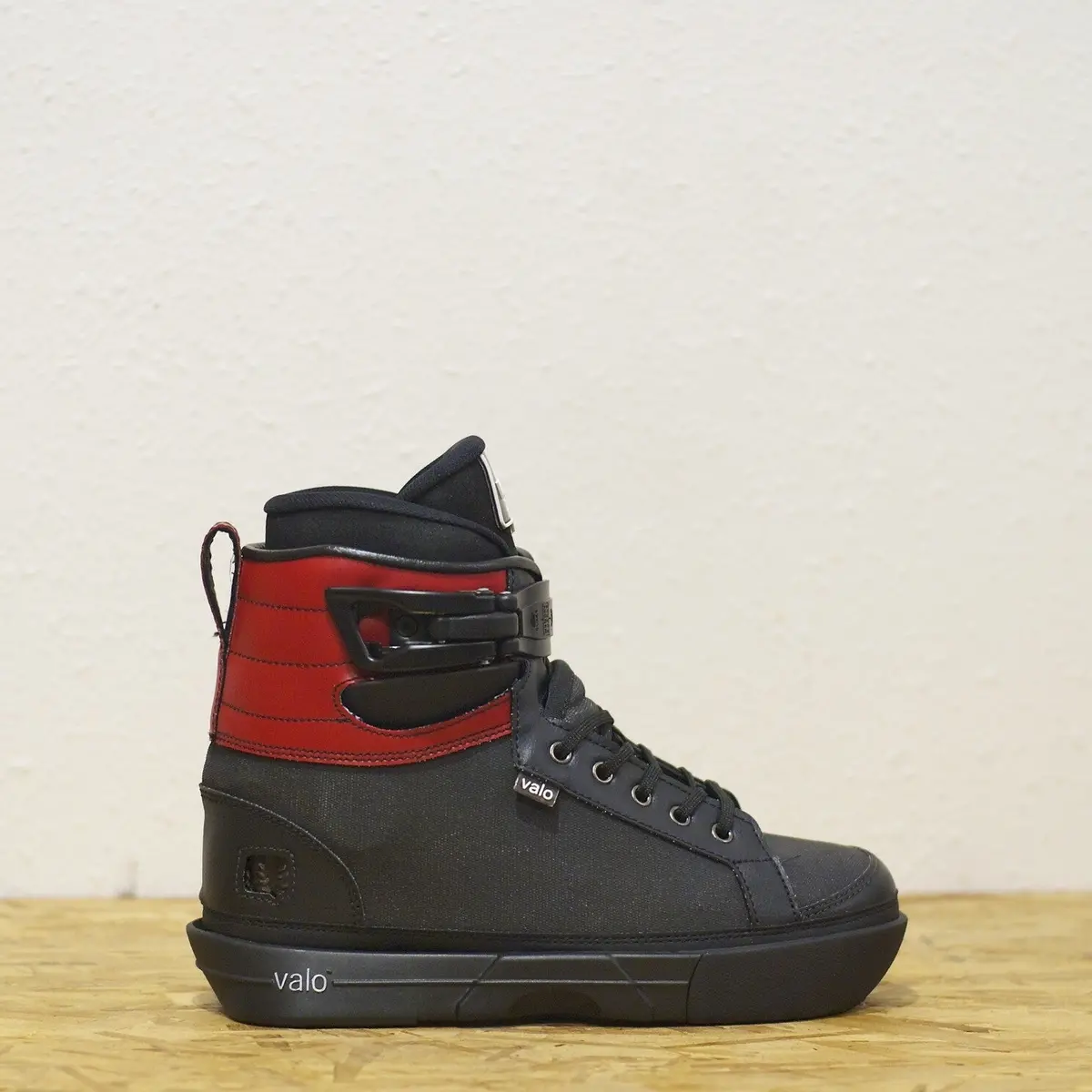 Valo Jj Light Black/Wine Boot (7Us Only) 1
