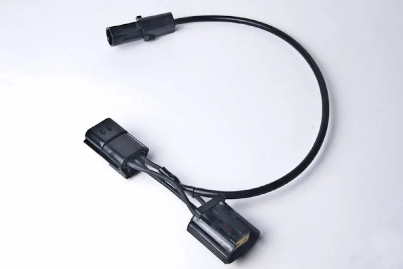 Radium Engineering Inertia-Based Fuel Pump Trigger Harness – For Lotus Elise/Exige With 2Zz-Ge Engine 1